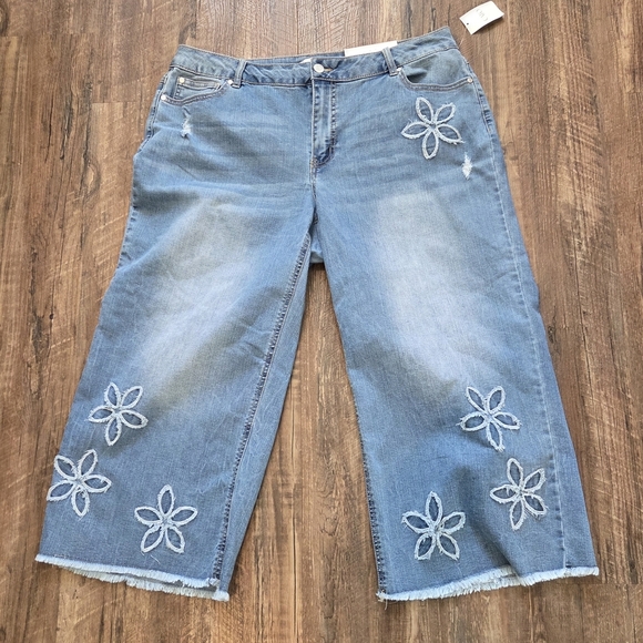 Denim Est. 1946 Hi-Rise Jegging Capris Embroidery Crop Wide Leg 20W New W/tags - Picture 4 of 13